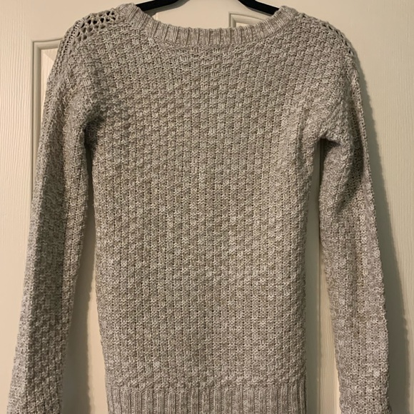 grey sweater with pattern - Picture 4 of 6